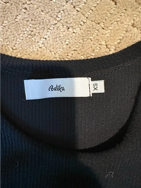 Adika Dress Midi Black - Image 3