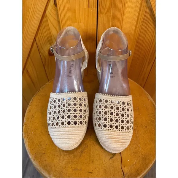 Anne Klein Women's Zida Woven Espadrille Wedges size 9.5M - Image 2