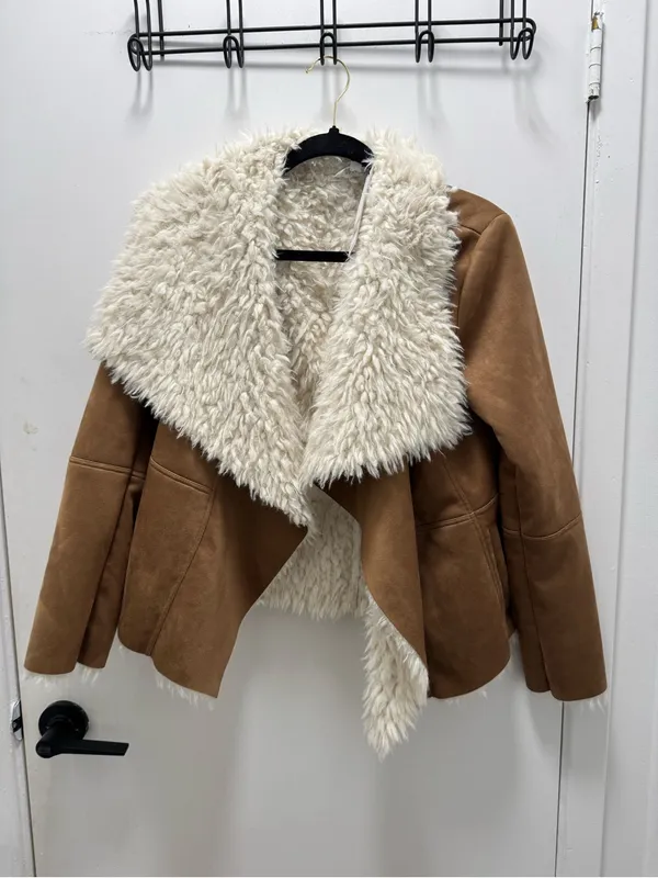 Suede and faux shearling fur Wrap long sleeve jacket BB Dakota NWT Small Tan - Image 3