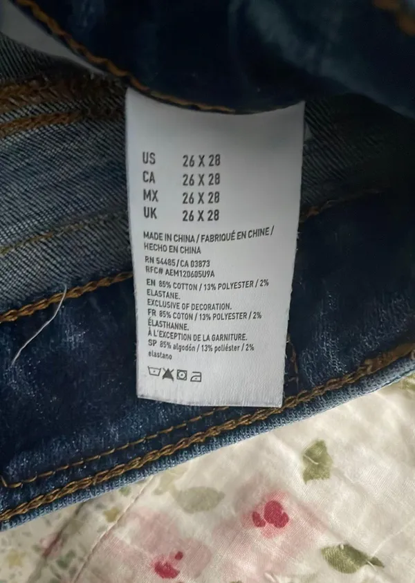 Straight Leg Cropped Jeans - Image 2