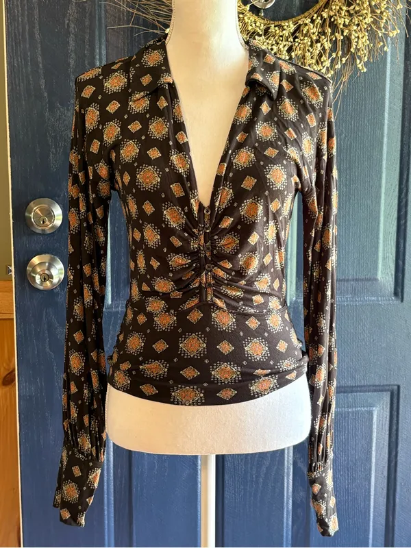 Free People Sydney’s Printed Top size Medium retro, geometric print. - Image 2