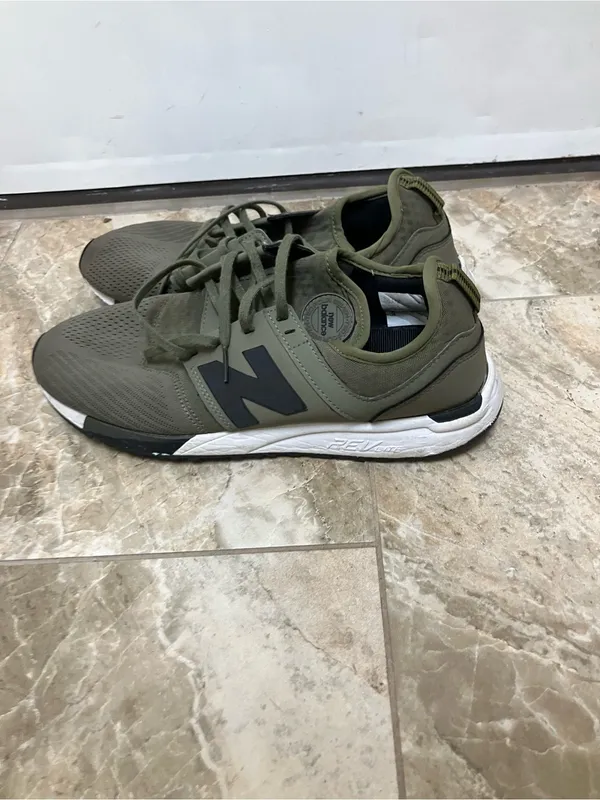 New Balance 247 olive green sneakers - Image 3