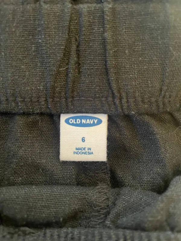 Old Navy Linen Blend Paper Bag Shorts - Image 4