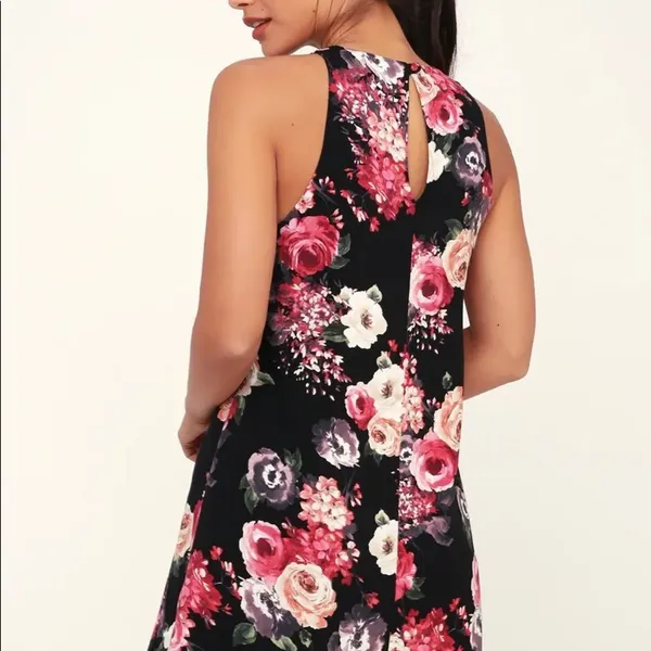 NWOT Lulus Casual Floral Mini Black Dress Size XS - Image 2