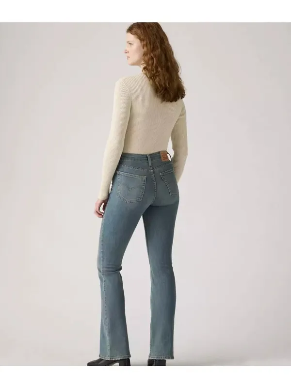 New Levi's 27x32 Women's 726 High-rise Flare Jeans Space Odyssey Medium Wash - Image 3