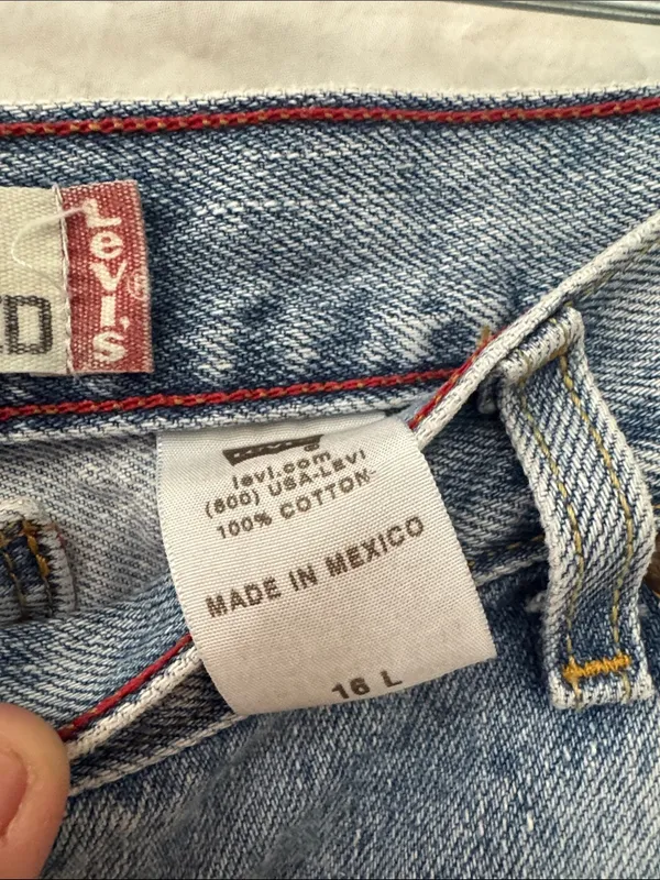 Levis Vintage 2005 Women's 550 Relaxed Tapered Light Blue Denim Jeans 16L - Image 3