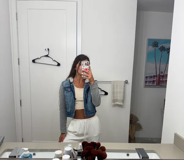 Hoodie Jean Jacket Size L - Image 4