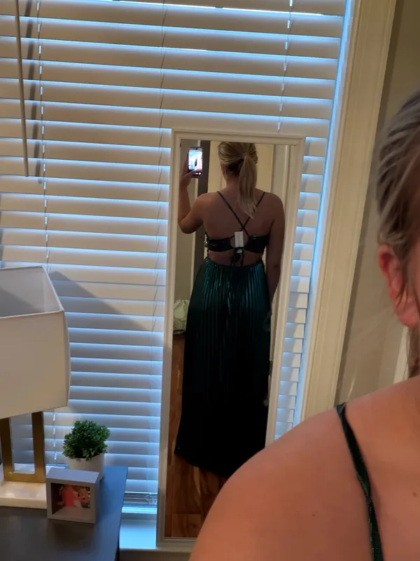 Long green formal prom dress - Image 3