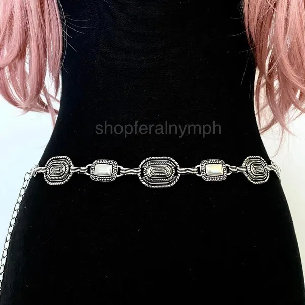 Silver Y2K Western Concho Link Chain Belt, Fits 26 to 38.5 Inches, X7GA1326 - Image 3