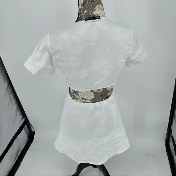 Zara White Mini Dress with Cutout Detail - Image 3
