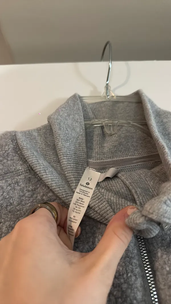 Lululemon jacket - Image 4