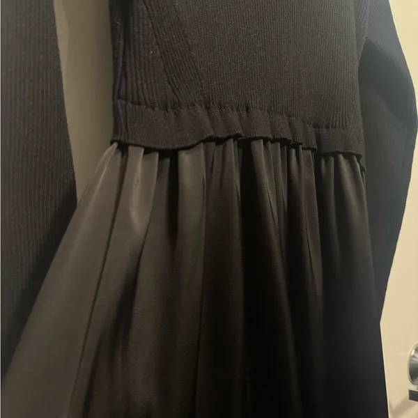 Amazon Elegant Black Long Sleeve Dress - Image 3
