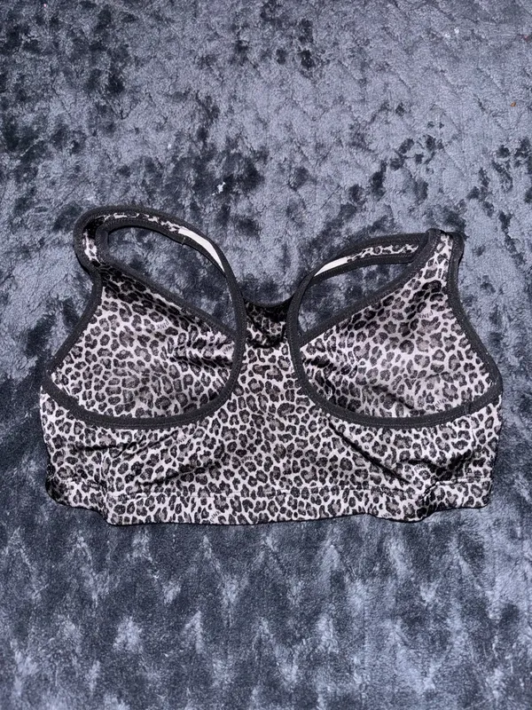 PINK Yoga leopard-print bra M - Image 3