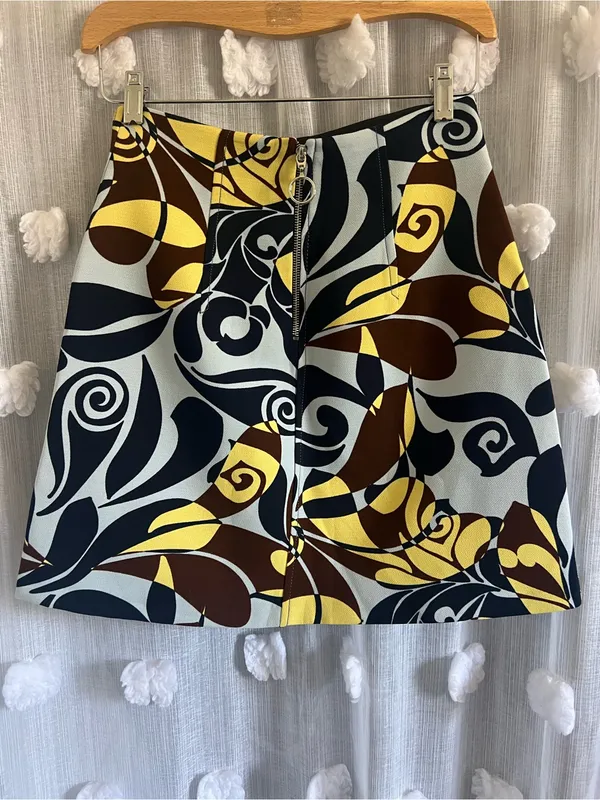 Zara Printed A-Line Mini Skirt in Yellow, Brown & Navy - Image 2