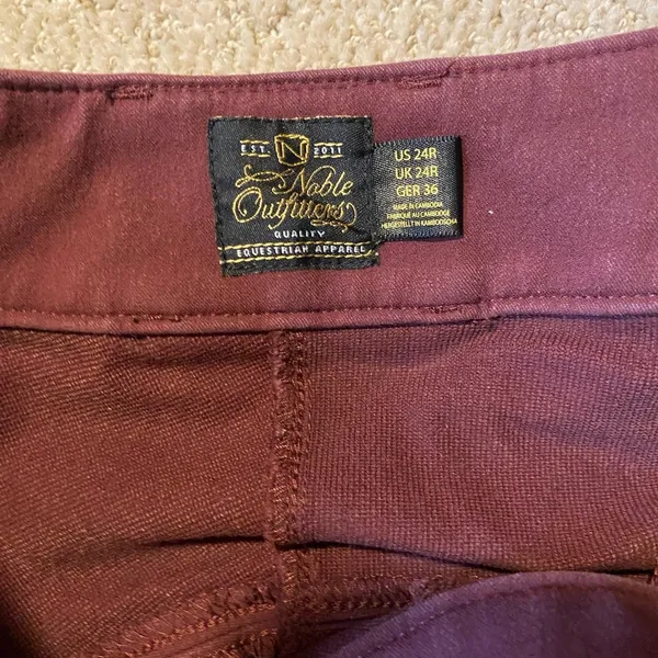 Noble Outfitters mid rise side zip riding pants burgundy - Image 2