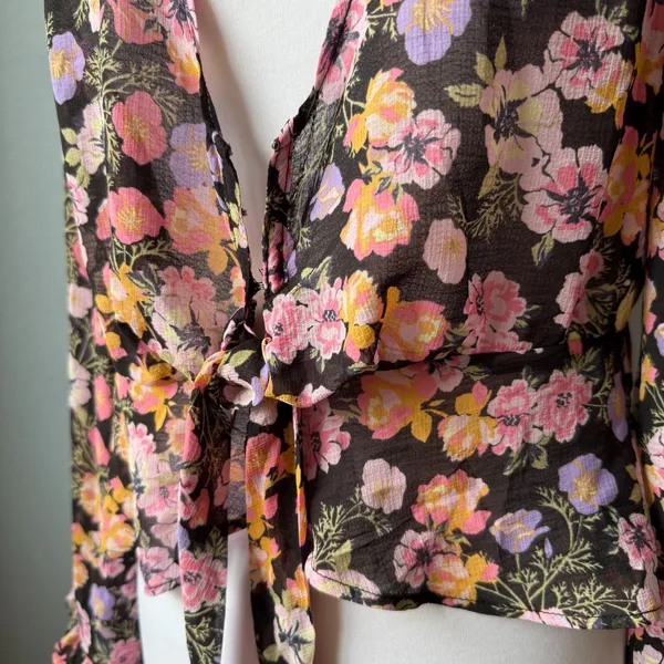Free People Maybel Floral Blouse Size Medium - Image 6