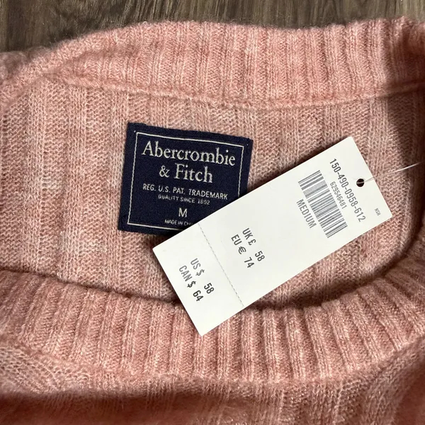 Abercrombie & Fitch pink sweater Size M - Image 4