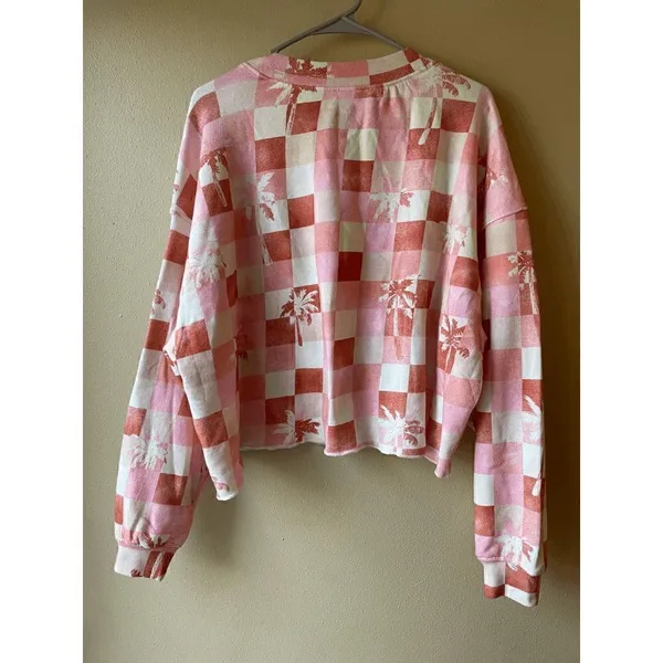 Chaser Zodiac Pullover in Peach Size Medium - Image 2