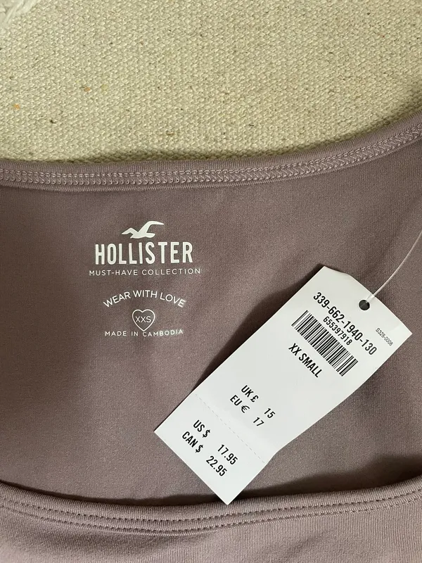 Hollister Square Neck Crop Top - Image 2