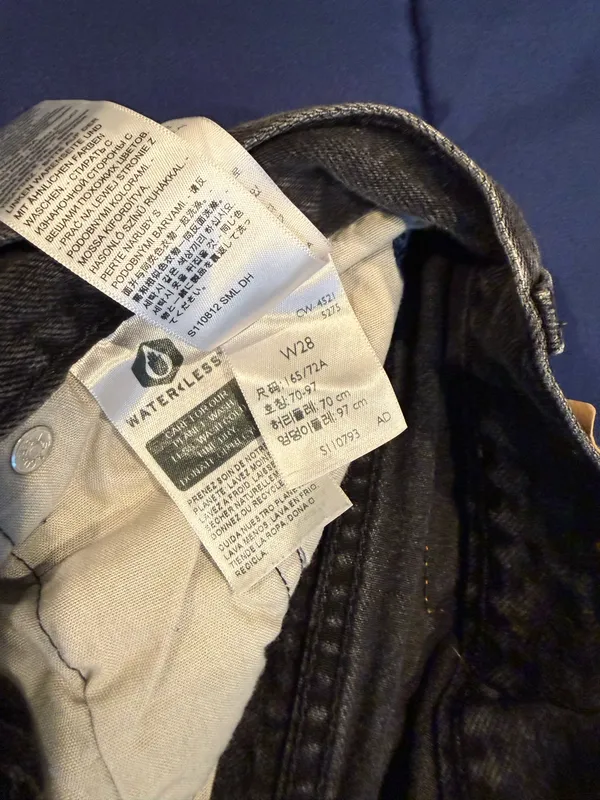 Levi’s 501 Shorts - Image 3