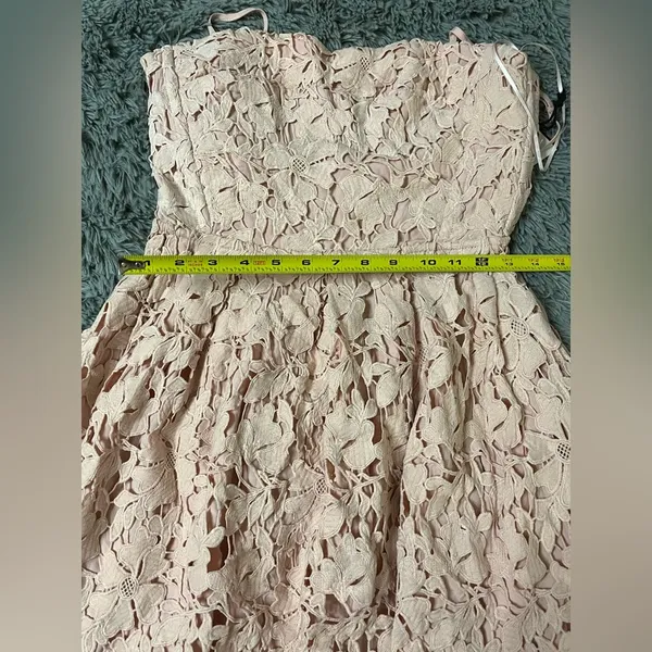 ASTR The Label Joyce Linen Blend Lace Midi Dress Blush Size Small (See Details) - Image 3