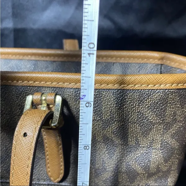 Michael Kors Jet Set Medium Monogram Pocket ToteBag Brown Coated Canvas - Image 6