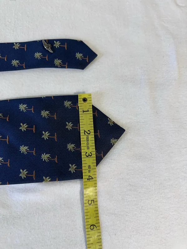 Tommy Bahama Mens Navy Blue Silk Tie Palm Tree Tropical Beach - Image 6