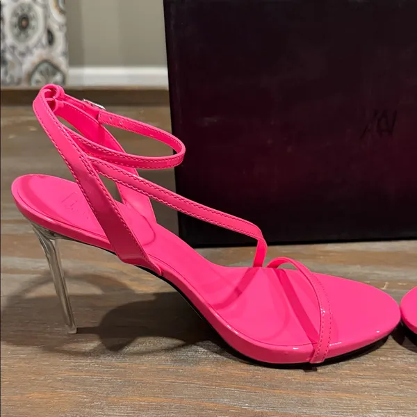 New AAJ By‎ Aminah Women's Zayn Lucite Heel Asymmetrical Strap Dress Sandals 9 - Image 4