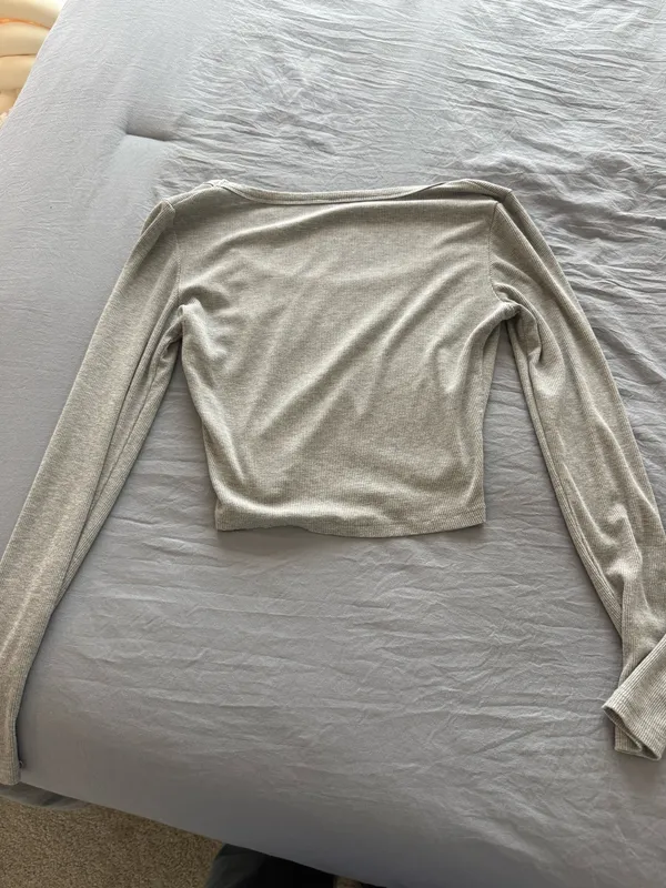 Amazon Long Sleeve Top - Image 2