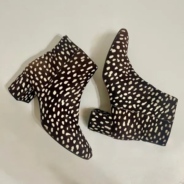 J. CREW Side Zip Ankle‎ Boots Leopard Calf Hair Leather Spotted Zippers Size 8.5 - Image 4