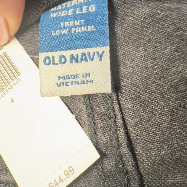 Old Navy Straight Leg Maternity Jeans NWT - Image 7