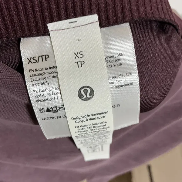 Lululemon Softstreme Mini Skirt Plum Purple Side Slit XS Athleisure Casual - Image 5