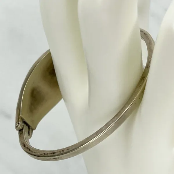 Vintage Silver Tone Abalone Shell Flower Inlay Bangle Child's Bracelet - Image 5