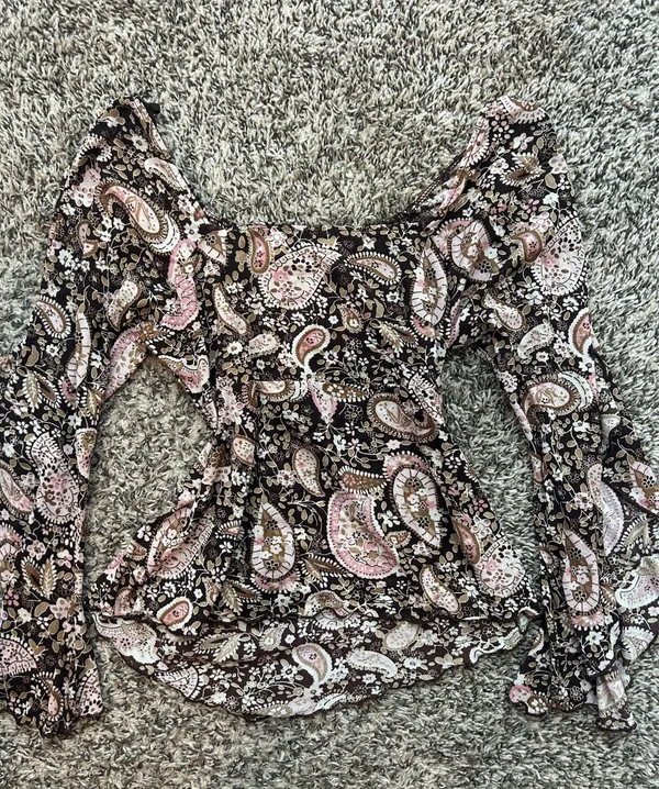 Vintage Savannah Off-The-Shoulder Top - Image 3