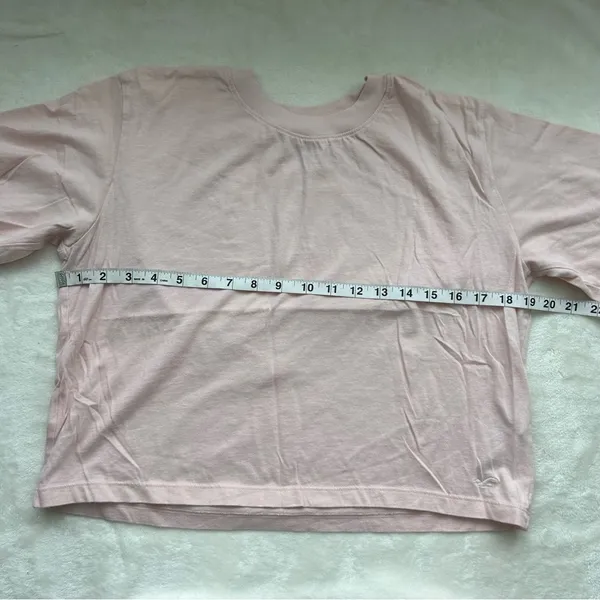 Hollister Boyfriend tee‎ size small - Image 3