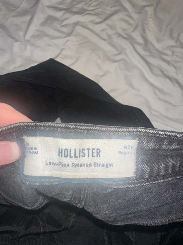 Hollister Low-Rise Straight Leg Jeans - Image 3