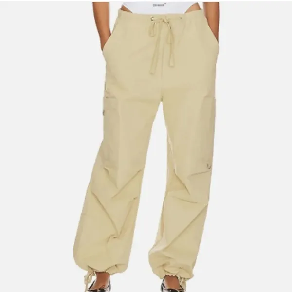 BY.DYLN Lexi Cargo Pants in light khaki S NWT - Image 2