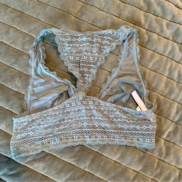 VICTORIA’S SECRET Lace Bralette in Pale Green - Image 3