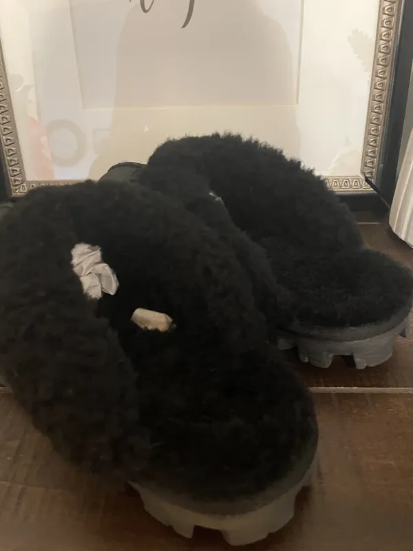 UGG Coquette Black Suede Shearling Slippers Mules Size 7 - Image 8