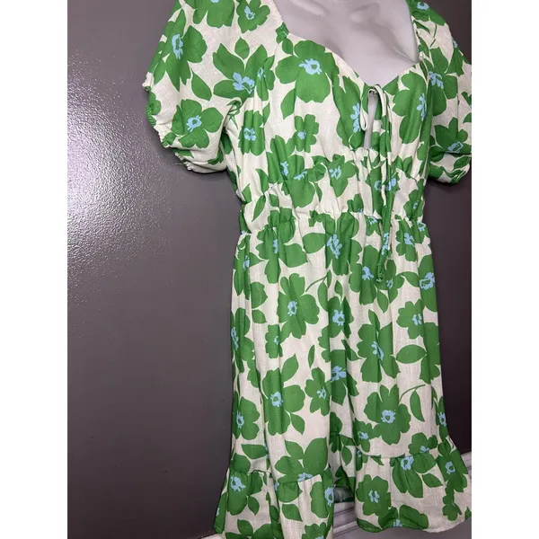 Le Lis Dress Womens Medium Green Floral Puff Sleeve Sweetheart Ruffle Sundress - Image 3