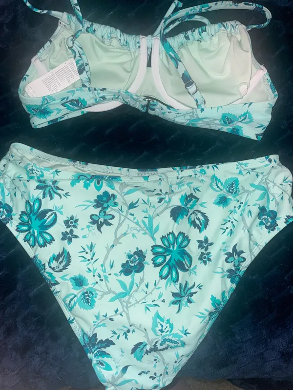 Cupshe Bikini Floral Set - Image 3