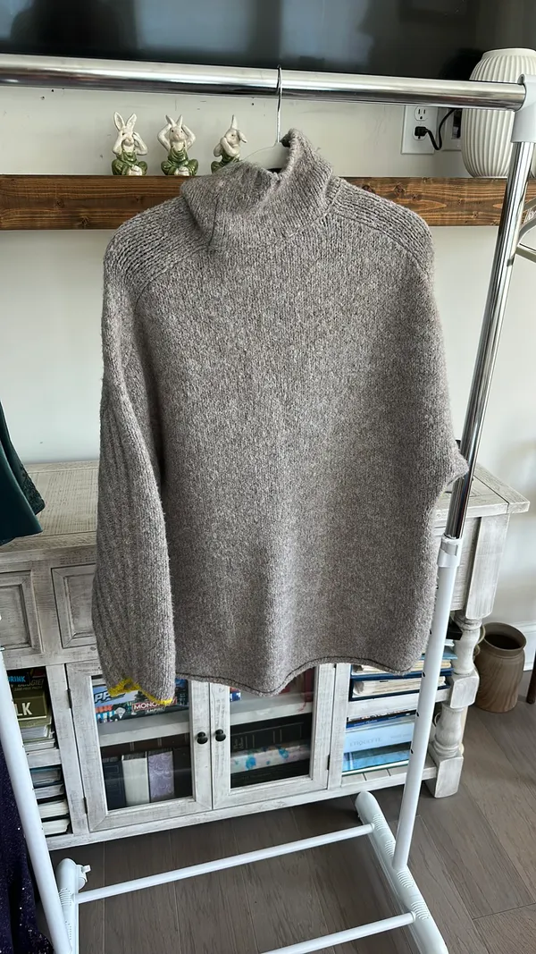 Moth Anthropologie Sweater - Image 3