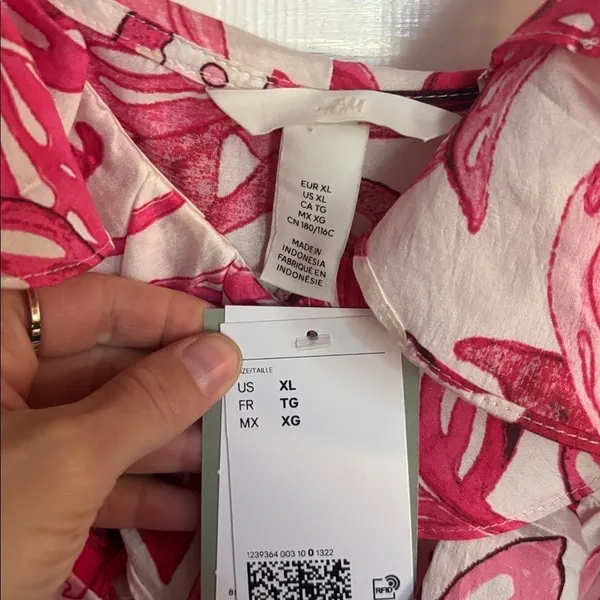 NWT H&M Pink and White Floral Dress - Image 3