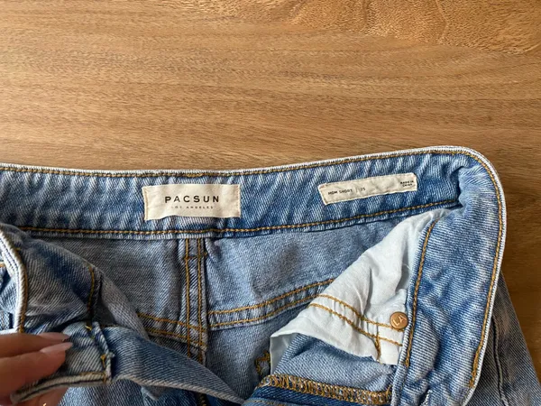 Pacsun Denim Mom Shorts Marble Acid - Image 7