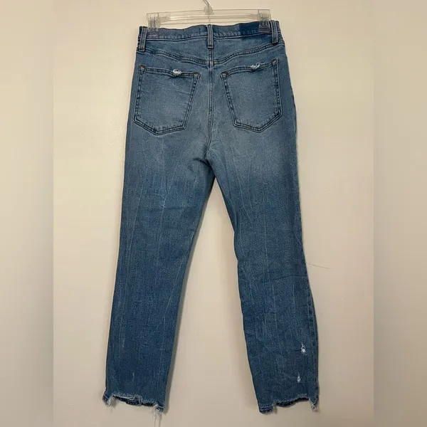 Abercrombie & Fitch Ultra‎ High Rise Mom Jeans Distressed Size 28 - Image 6