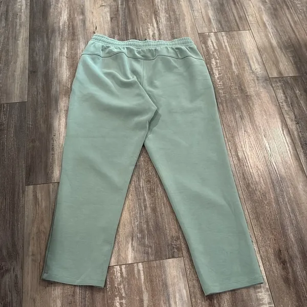 Member’s Mark straight leg pants Sage green size large - Image 7