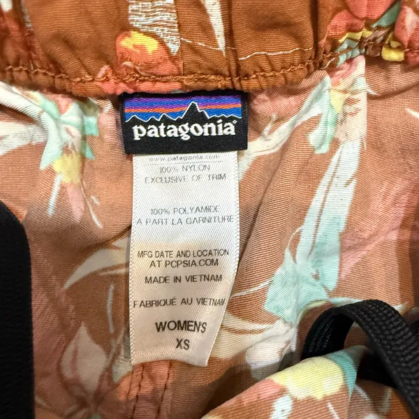 Patagonia XS Barely Baggies active athletic swim shorts SH 3429 - Image 2