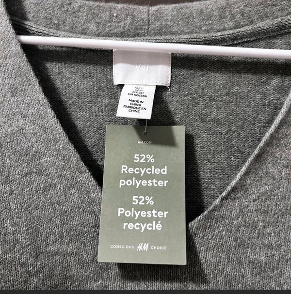 H&M V Neck Sweater - Image 2