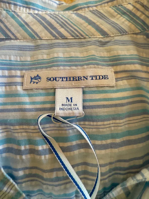 Southern Tide NWT Seersucker Blue and White Striped Tunic Shirt,Dress or Coverup - Image 4