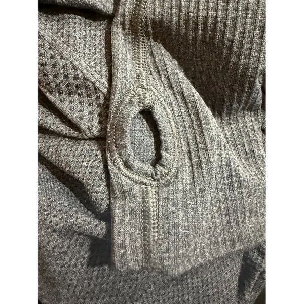 Lululemon Swiftly Tech Long Sleeve Shirt Grey Heathered‎ Size 10 - Image 5